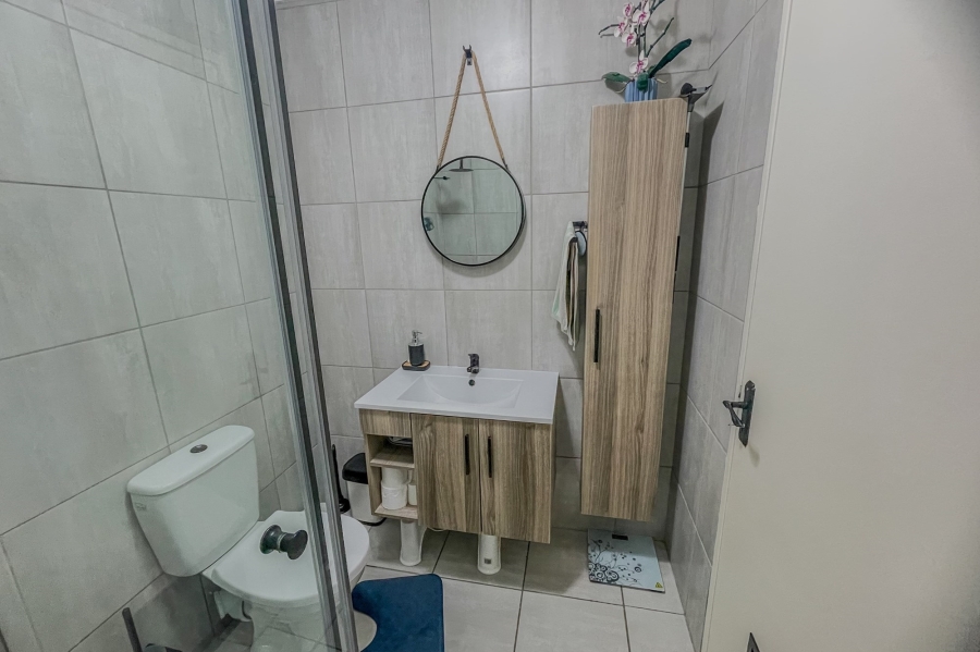 2 Bedroom Property for Sale in Hagley Western Cape
